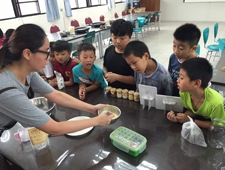 2016/9/19 新店屈尺國小【九州鬆餅 快樂 & 微笑 愛分享】